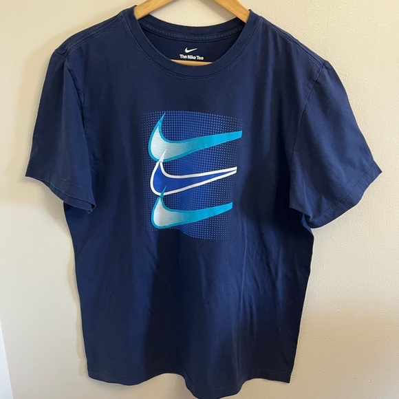 Nike Men's Blue Graphic T-Shirt - Picture 4 of 4